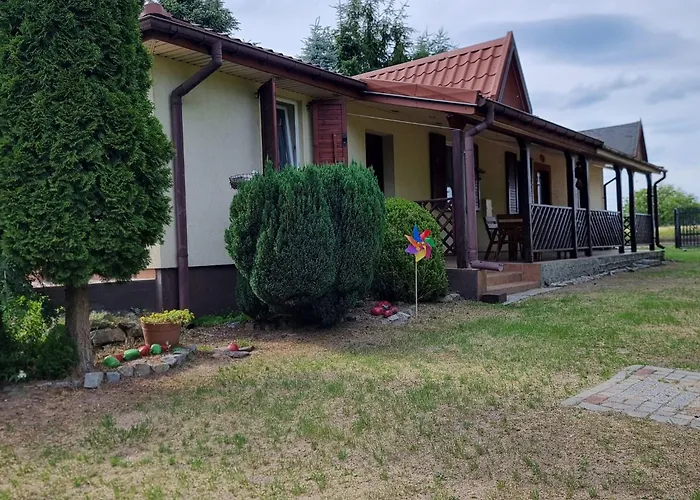 Duży dom letniskowy - bliźniak nad jeziorem Skarlińskim I 180m od jeziora I łódka wiosłowa w cenie zdjęcie