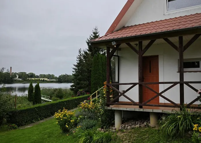 foto di Dom Nad Jeziorem, Wlasna Linia Brzegowa, Lodka, Rower Wodny Na Wylacznosc Grajwo